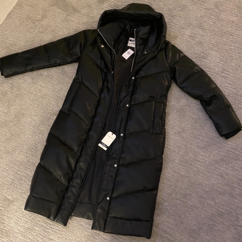 Abercrombie & Fitch ULTRA Vegan Leather Puffer